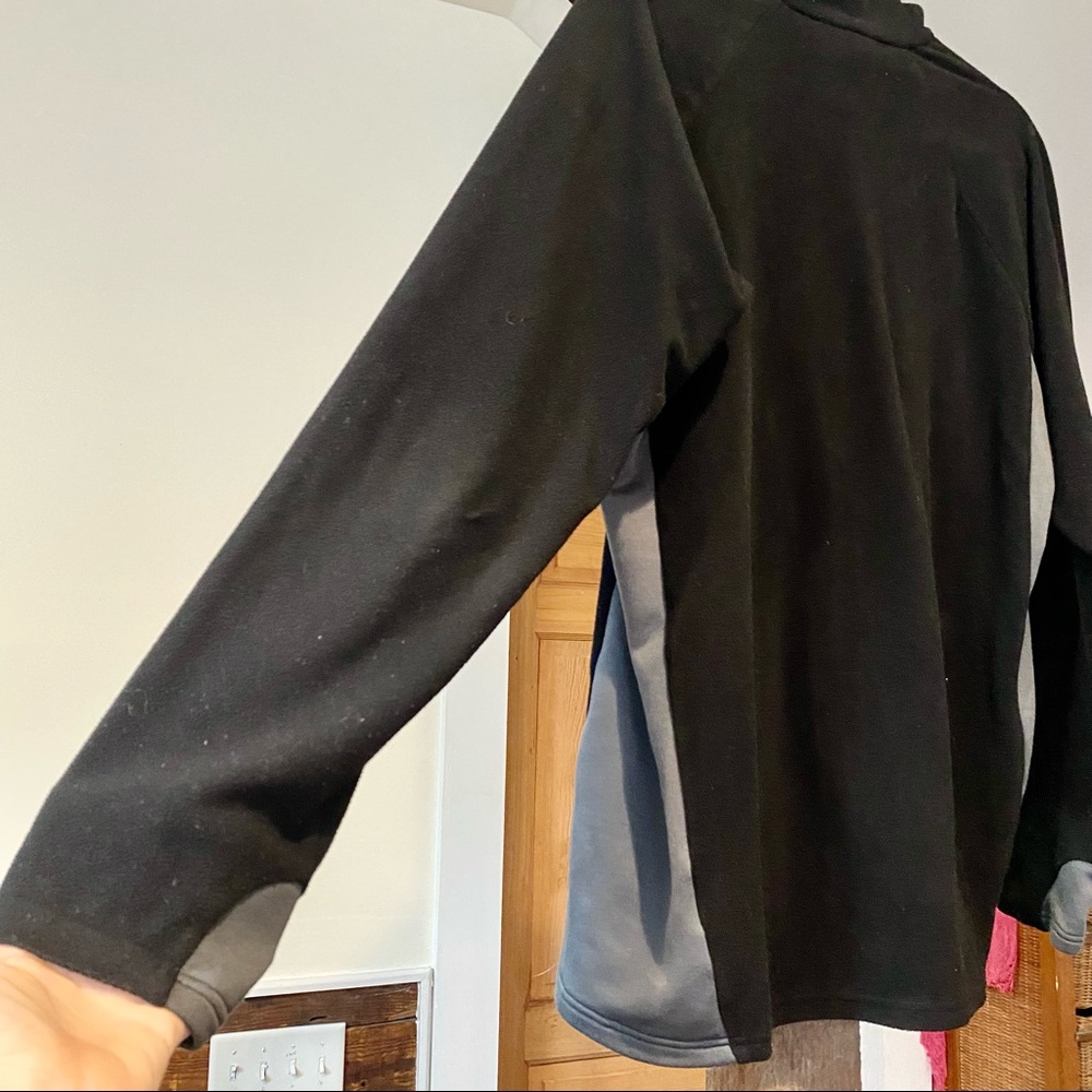 Macpac New Zealand Lightweight Performance Fleece - Picture 3 of 6